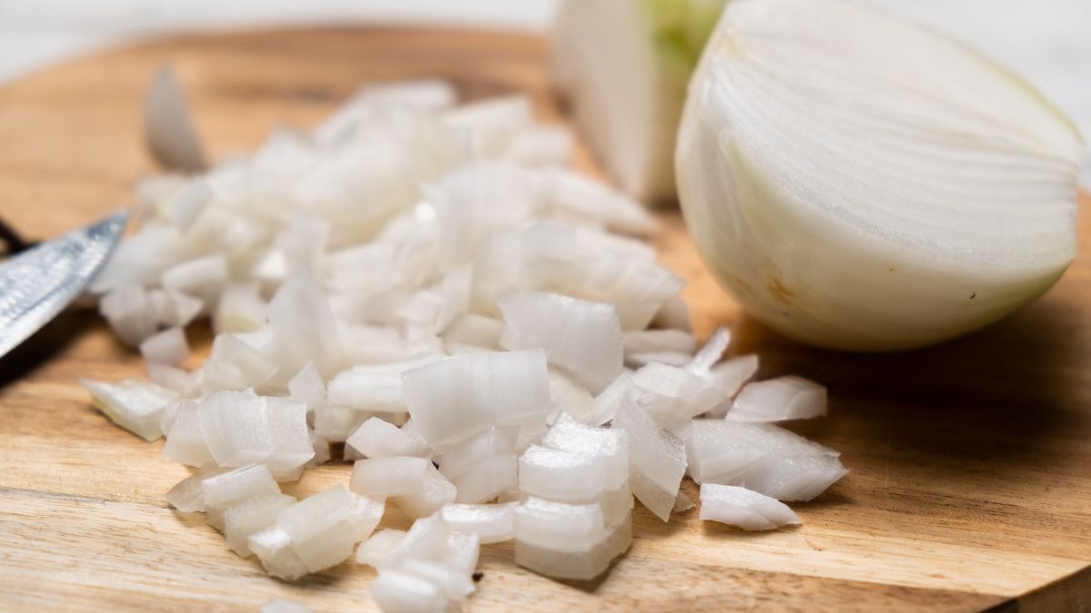 Zastosuj jeden trik, a cebula będzie smaczniejsza.