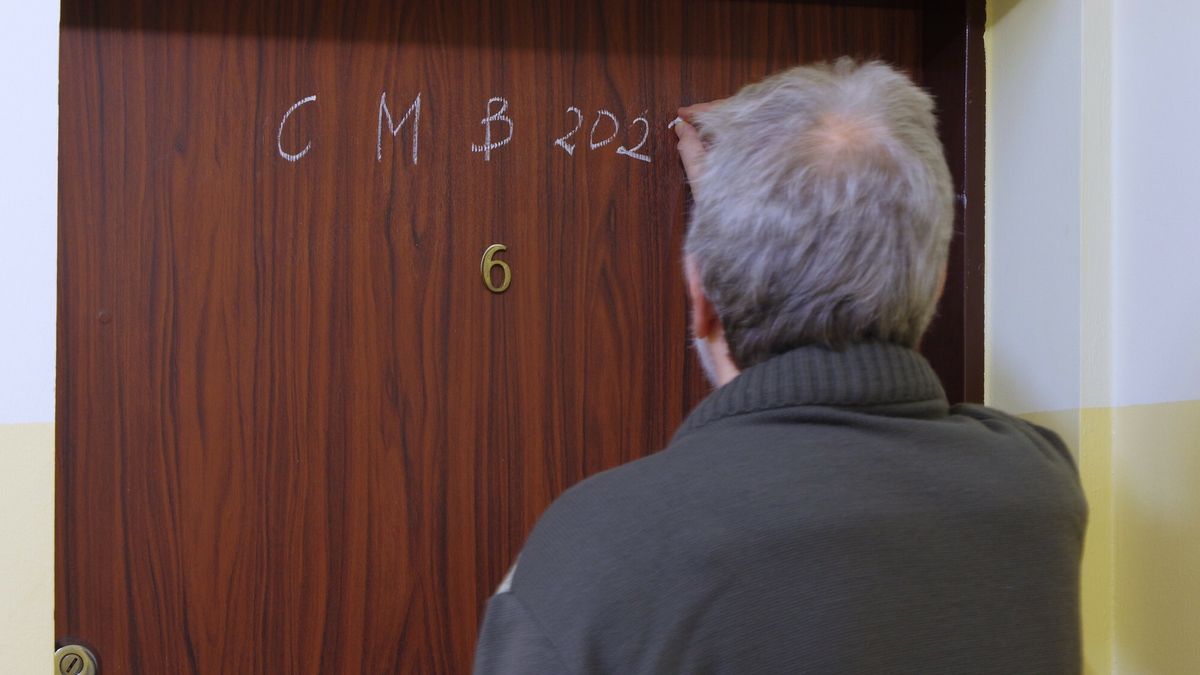 Jak poprawnie oznaczyć drzwi na Trzech Króli?