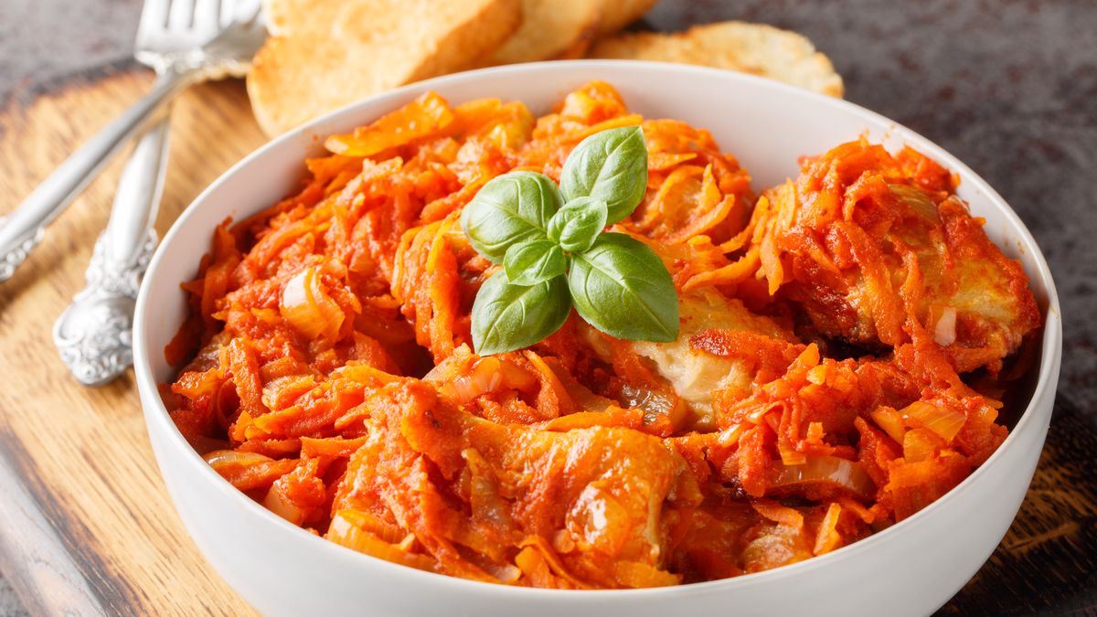 Ryba po grecku z piekarnika może stać się wigilijnym hitem