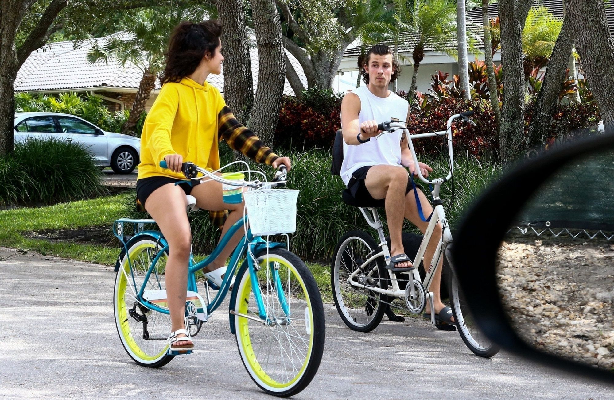 Camila Cabello i Shawn Mendes na rowerowej przejażdżce