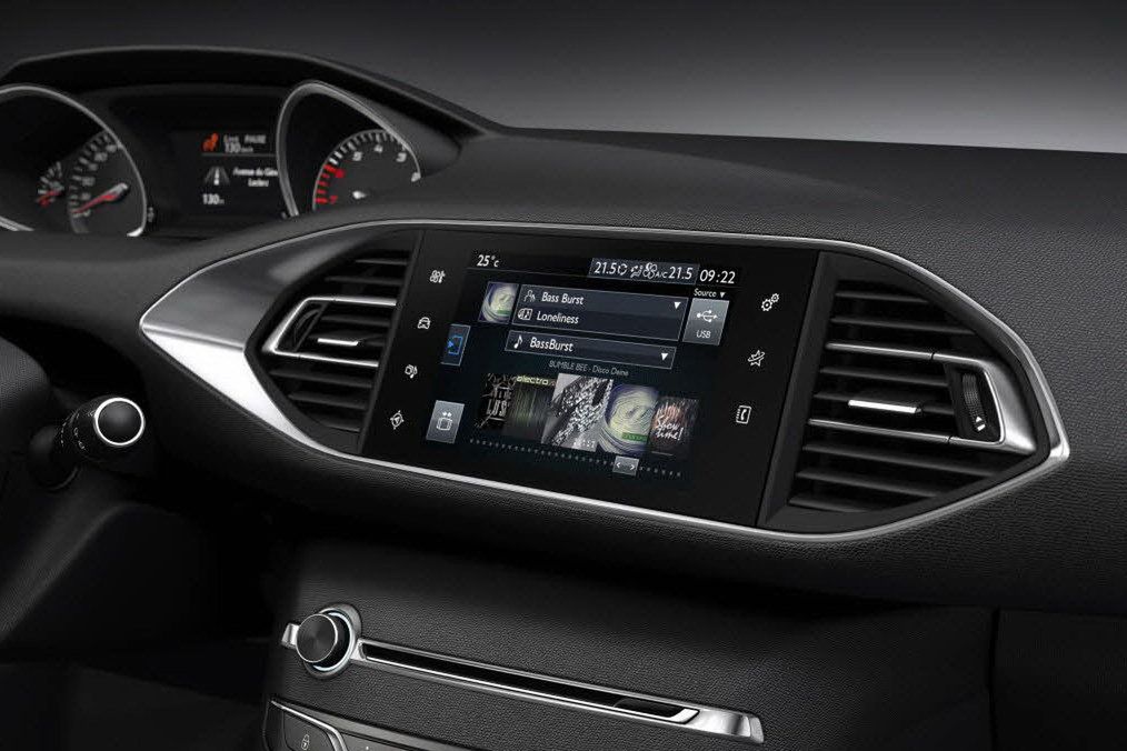 Nowy Peugeot 308 w obszernej galerii zdjęć 15