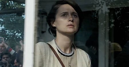 Polacy będą czekać do późna na ten film. To jedna z najgłośniejszych produkcji Wajdy