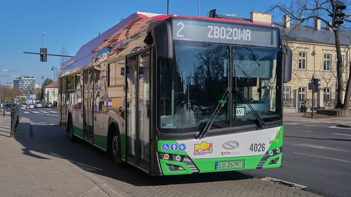 Autobus na linii nr 2