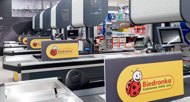 Biedronka z 55,6 mld zł wpływów i 2,2 mld zł zysku netto, zatrudnia 68 tys. osób