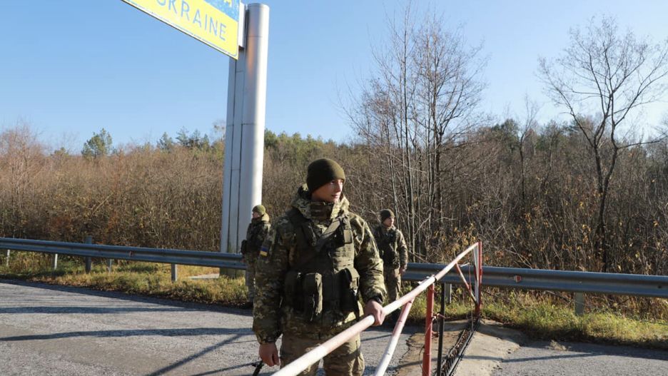 Rosjanie wzmacniają fortyfikacje wzdłuż granicy z Ukrainą - ustalił brytyjski wywiad 