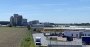 Z elewatora w Lasocicach sygnał nadawał Polsat i radio Eska. Nieopodal Leszna stoi betonowy kolos