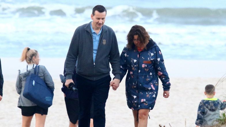 Mateusz Morawiecki z żoną nad morzem