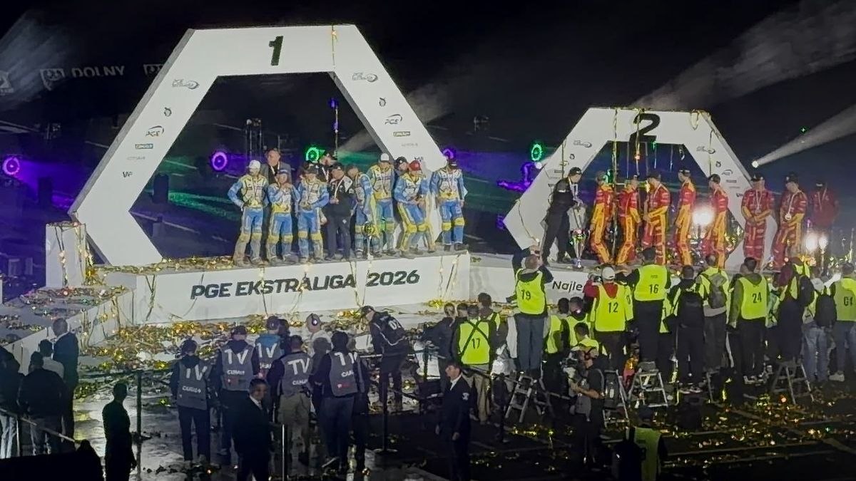 Dekoracja medalowa po finale PGE Ekstraligi
