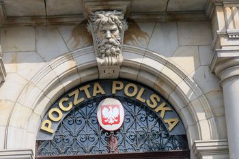 Poczta Polska pracuje nad przywróceniem wysyłek towarów do USA