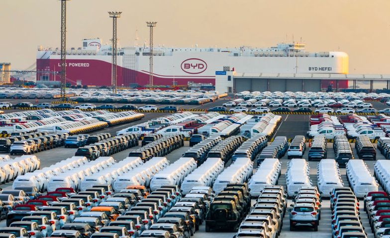 BYD's Car Carrier Sets Sail From Taicang Port
SUZHOU, CHINA - JANUARY 11: Vehicles wait to be loaded onto BYD's third 7000-car carrier BYD Hefei at the Taicang Port on January 11, 2025 in Suzhou, Jiangsu Province of China. (Photo by Ji Haixin/VCG via Getty Images)
VCG
industrial sailing craft, suzhou port, taicang, export, china, byd, new energy automobile, taicang port