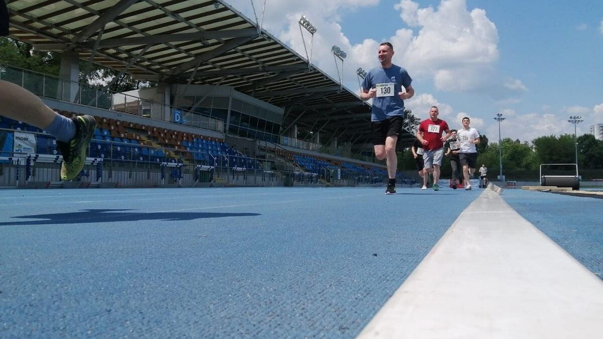 Test Coopera na stadionie lekkoatletycznym w Lublinie