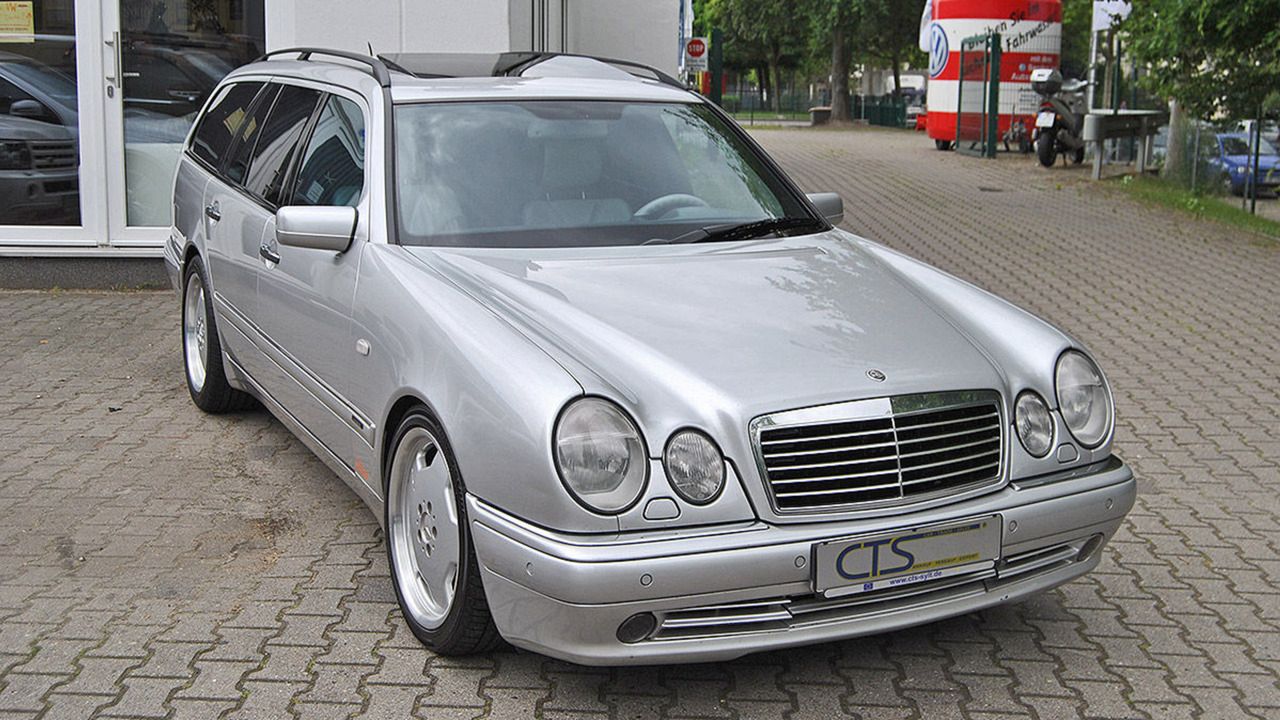 Mercedes E55 AMG Michaela Schumachera został wystawiony na sprzedaż