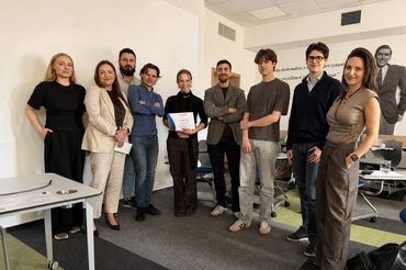 Laureaci hackathonu z jurorami