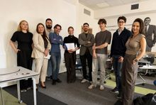 Laureaci hackathonu z jurorami
