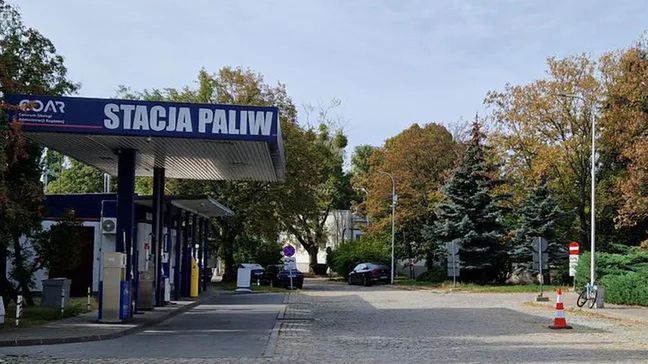 Rządowa stacja paliw w Warszawie. Oto ceny