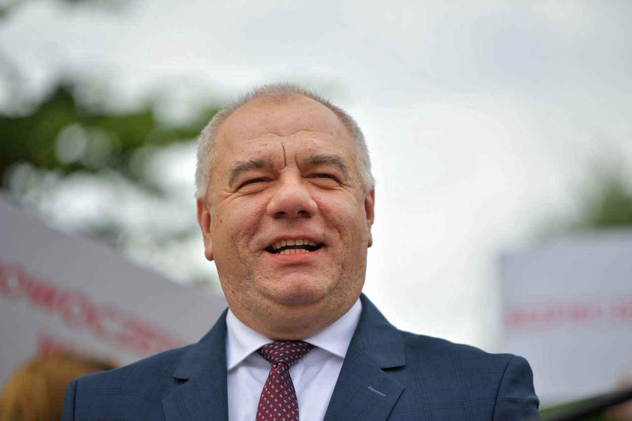 Znowu "dobre wieści" Sasina. Internauci drwią i drżą