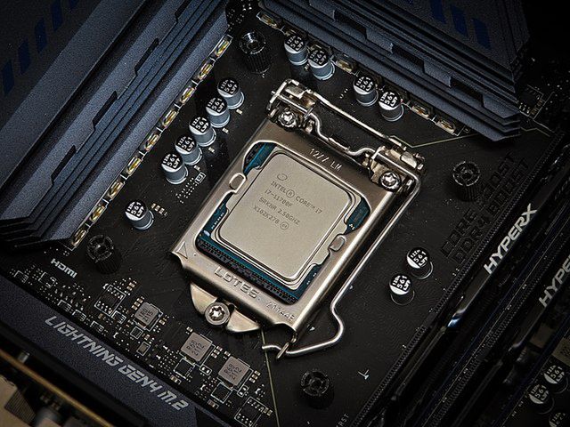 Intel Core i7-11700F.