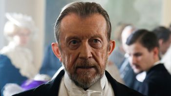 Edward Linde-Lubaszenko miał TRUDNE dzieciństwo. Prawdę o biologicznym ojcu odkrył po latach