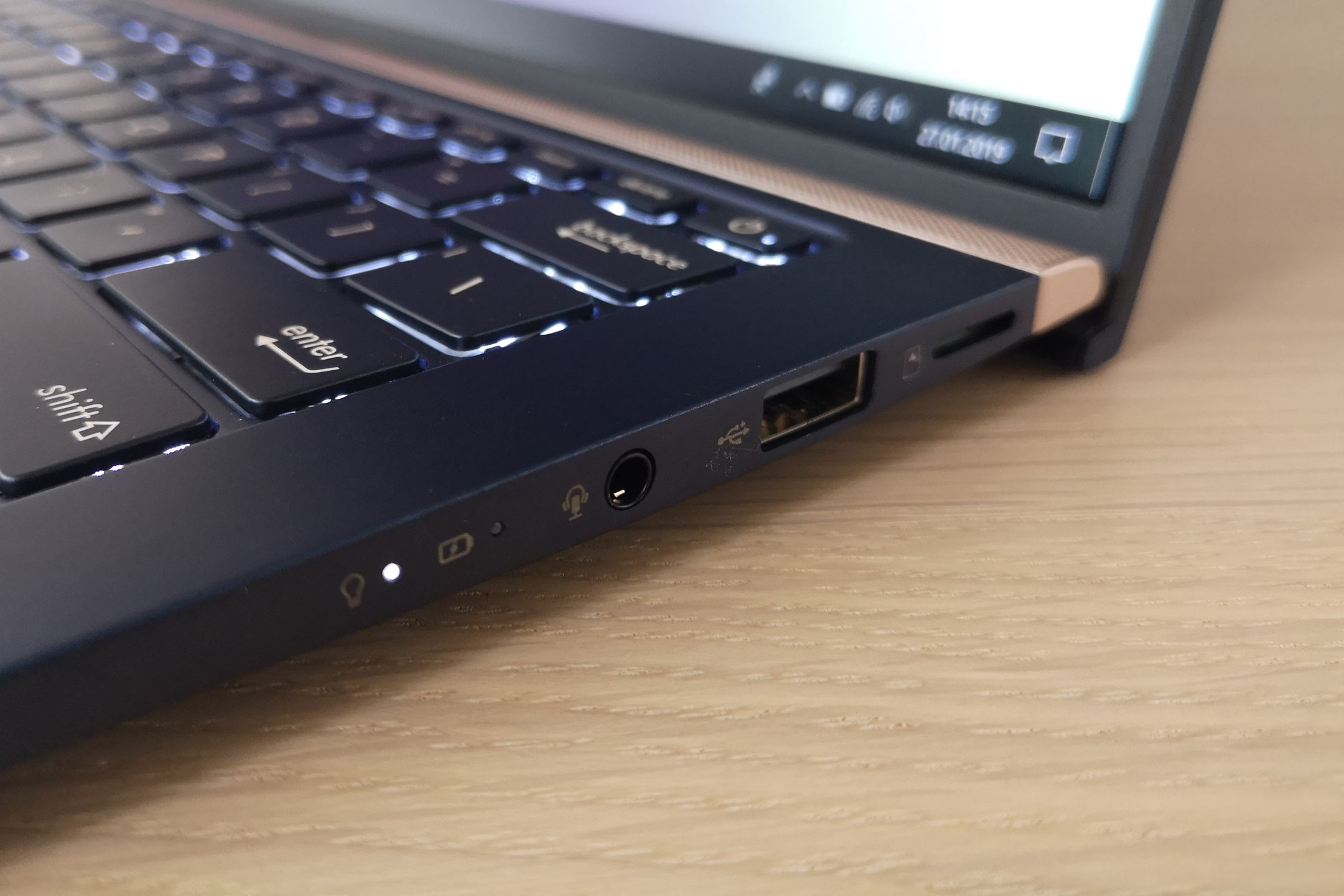 ASUS ZenBook 14 – test wydajnego laptopa z klawiaturą numeryczną w gładziku 3