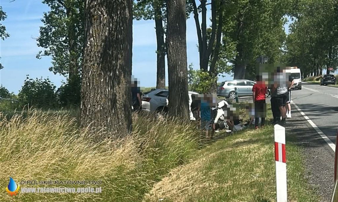 Tragiczny wypadek w Opolskiem. Nie żyją dwie kobiety. Pięć osób w szpitalu