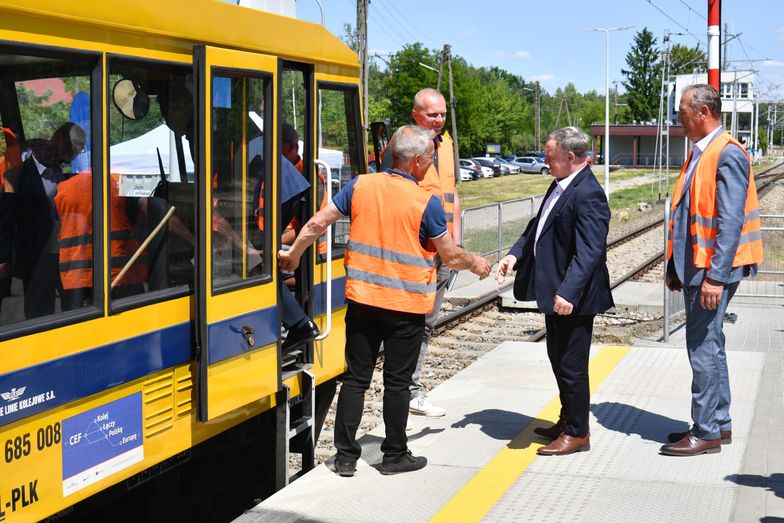 Więcej pociągów i krótsze przejazdy. PKP odkrywa karty na wakacje