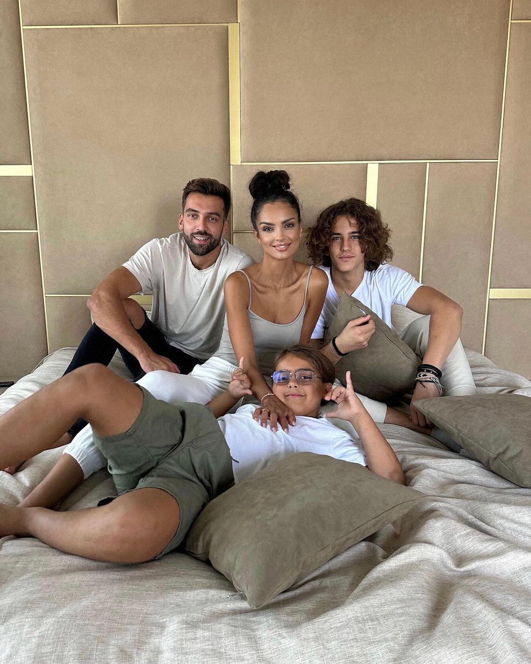 Klaudia El Dursi z dziećmi