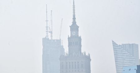 Warszawa. Działa licznik kopciuchów do likwidacji. Pokazywał 15 tys.