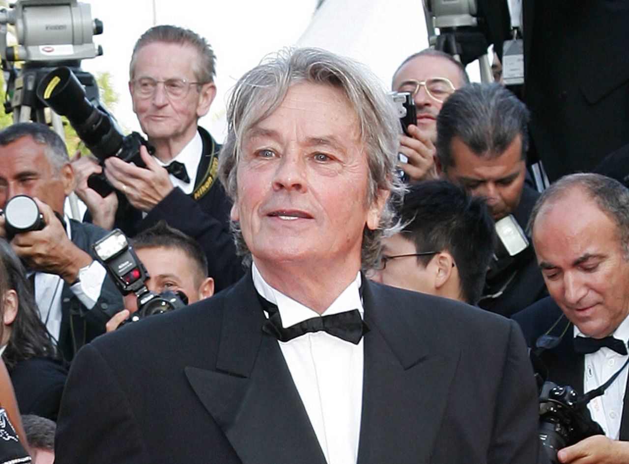 Alain Delon, niepoprawny amant. Fanki spały na schodach jego domu