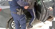 Wałbrzych. Pościg za dilerem narkotyków. Zakończony w zaspie śniegu