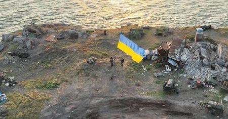 CNN odwiedziło Wyspę Węży na Morzu Czarnym. Stąd padły historyczne słowa
