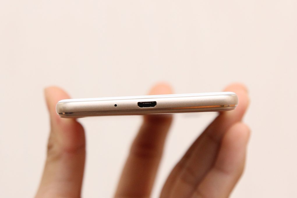 Oppo F1 oficjalnie. Chińczycy stawiają na wygląd, parametry oraz cenę i robią to dobrze 6