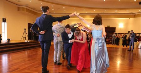 Wydała 4 tys. zł na studniówkę. Musiała płacić na raty
