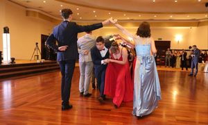 Wydała 4 tys. zł na studniówkę. Musiała płacić na raty