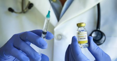 Szczepionki na COVID-19 Pfizera i Moderny to przełom technologiczny