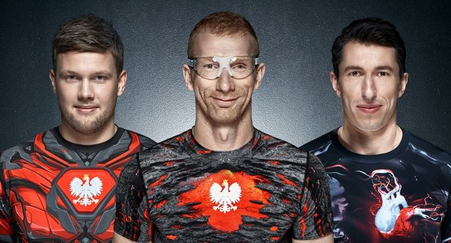 „Poczuj dumę” - piłkarze ręczni z nowoczesnym patriotyzmem promują odzież Surge Polonia