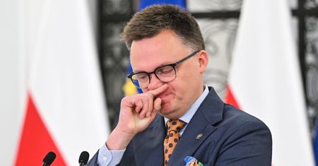Media: Kryzys w Polsce 2050. Mają dosyć kierownictwa Hołowni?