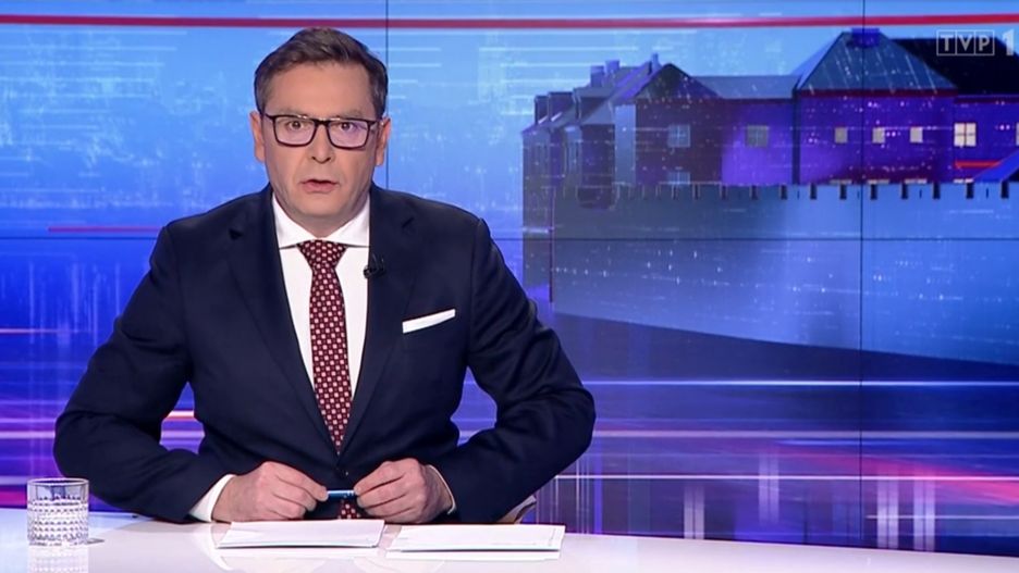 Prowadzącym wydania "Wiadomości" z 27 listopada był Michał Adamczyk