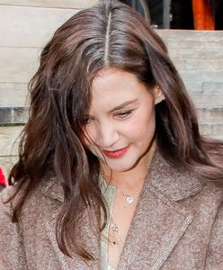 Katie Holmes niczego się nie wstydzi. Nie przejmuje się rozstępami na brzuchu