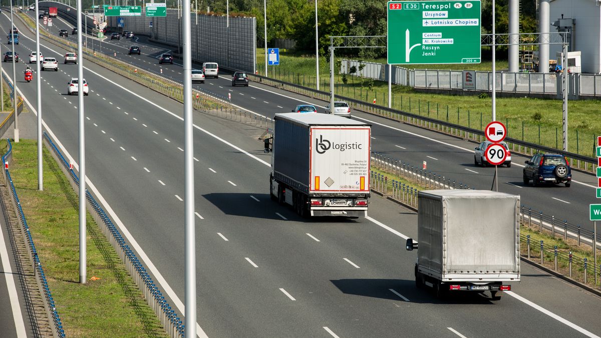 autostrada ciężarówka transport droga samochody droga ekspresowa 