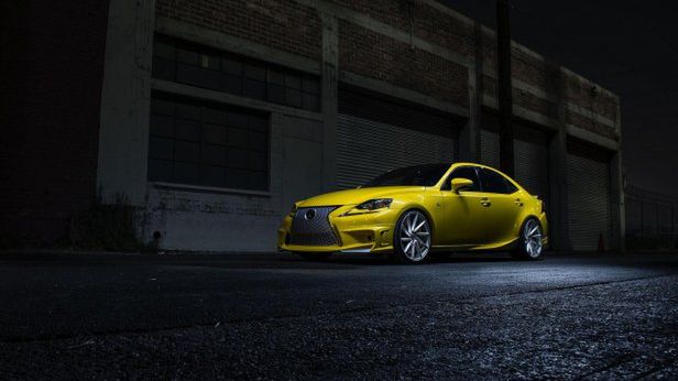 Lexus Vossen