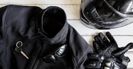 Wyrok NSA – kask i ubranie motocyklowe można wrzucić w koszty działalności gospodarczej