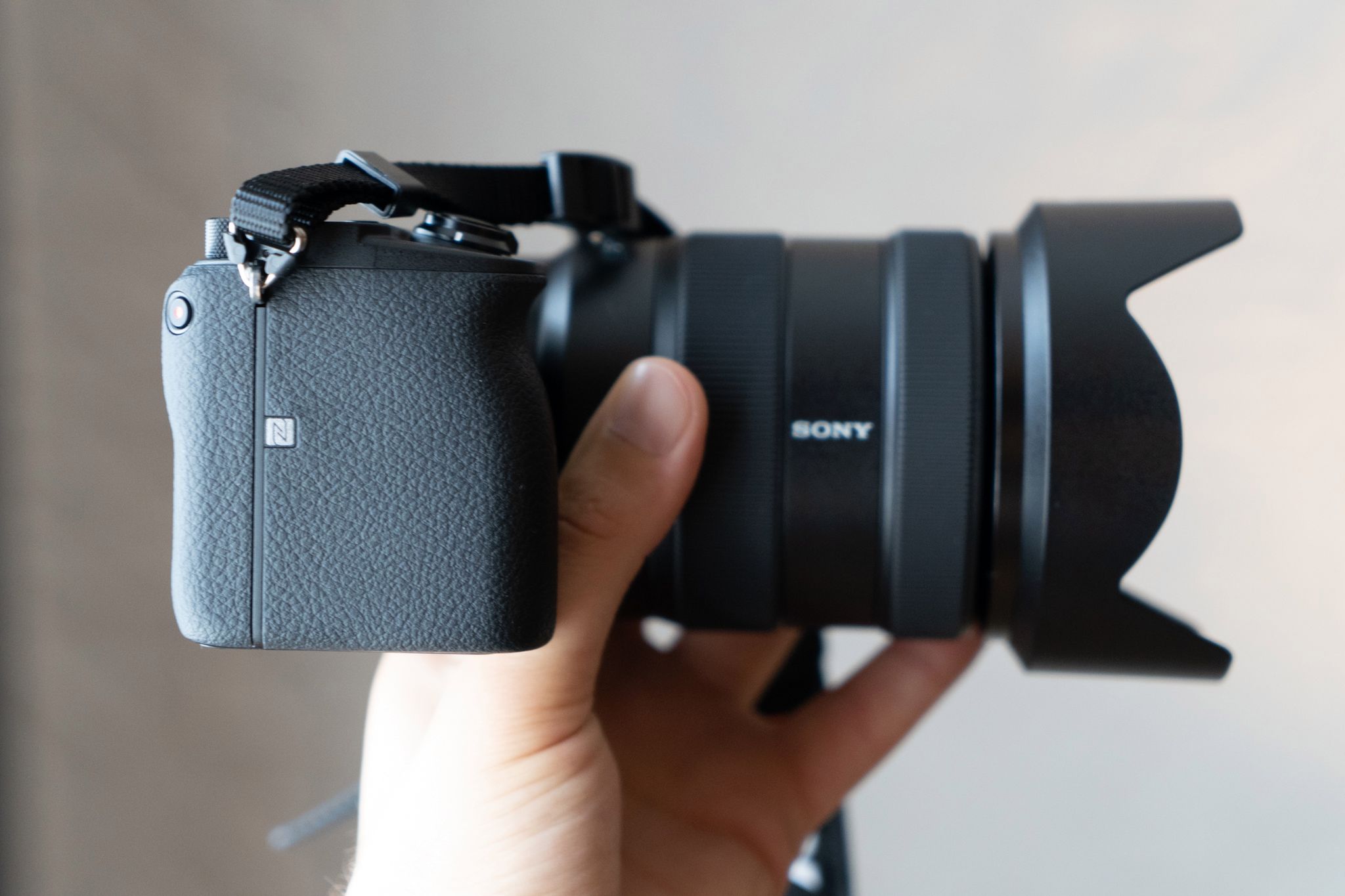 Premiera Sony A6100 i Sony A6600. Ultraszybki zoom i rozbudowane tryby filmowe 9