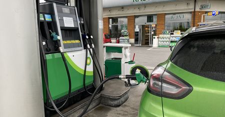 Szykuj pieniądze. Od poniedziałku niemiła niespodzianka na stacjach