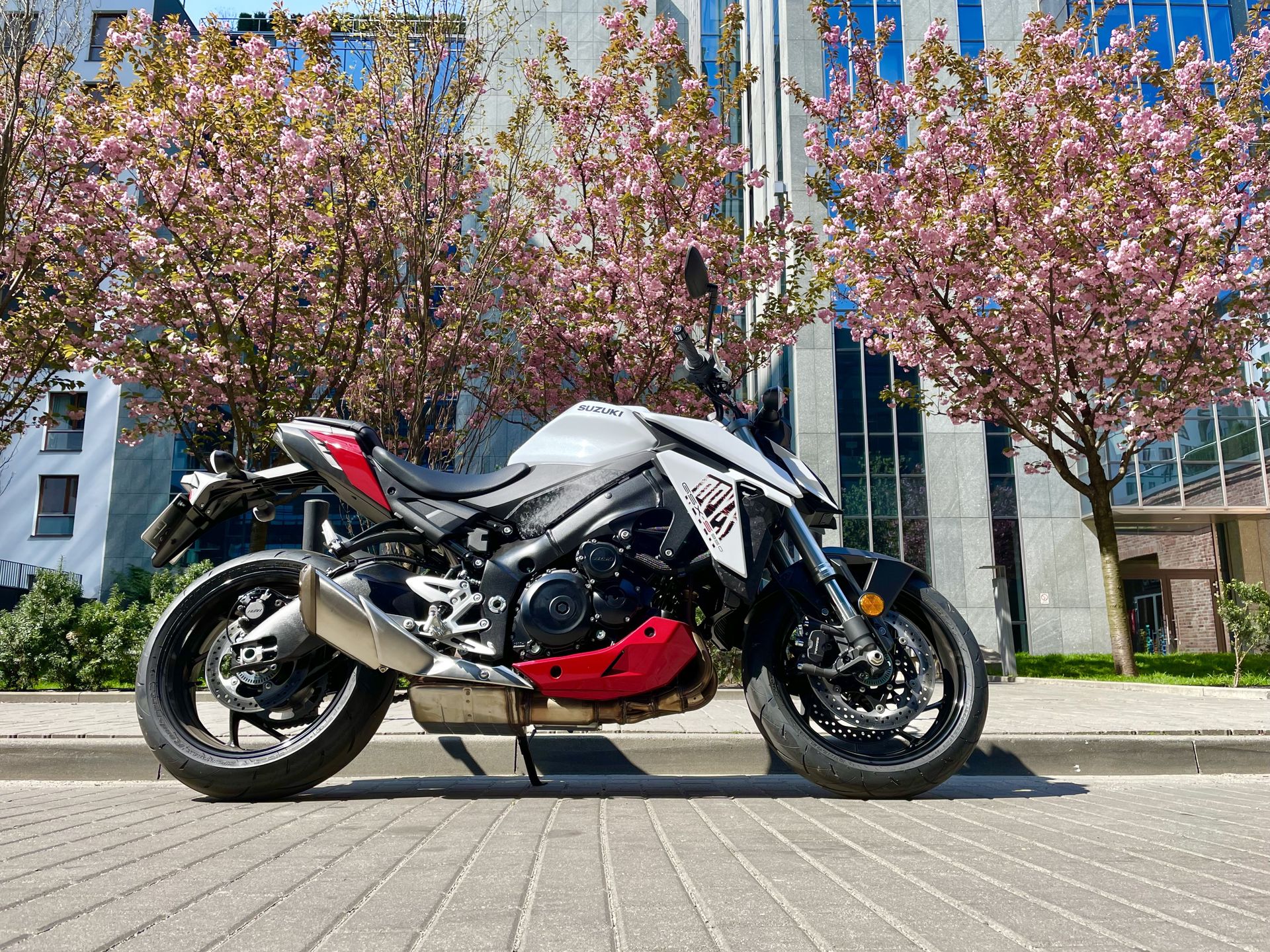 Suzuki GSX-S950