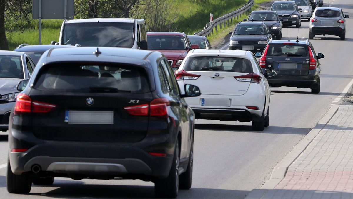 Polacy zmieniają auta - zarówno na nowe, jak i na sprowadzone