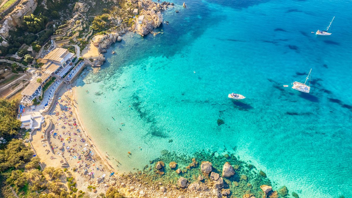 Paradise Bay na Malcie z lotu ptaka