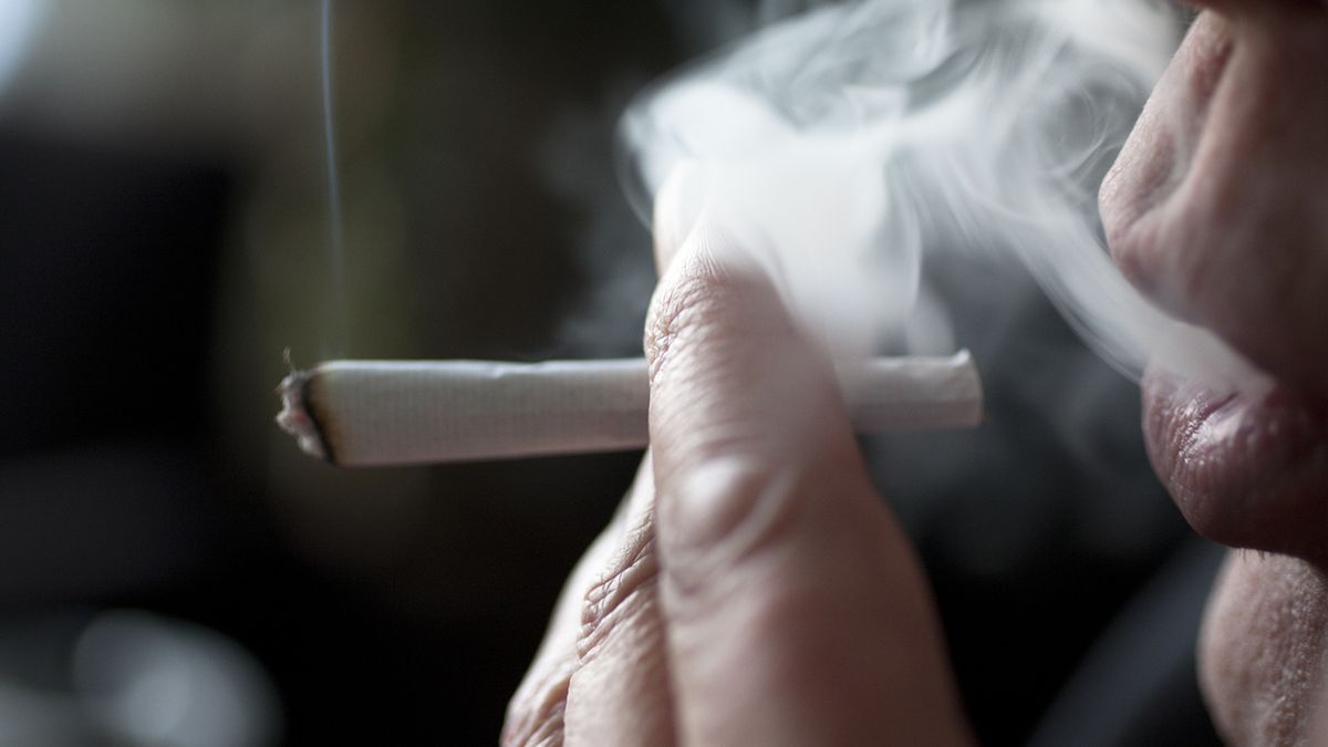 Nikotyna uzależnia tak samo jak alkohol czy narkotyki i działa bardzo niekorzystnie na nasz organizm.