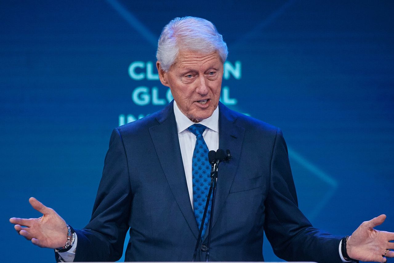 Bill Clinton zeznaje w dochodzeniu Izby Reprezentantów w sprawie Epsteina. "Nie zrobiłem nic złego"