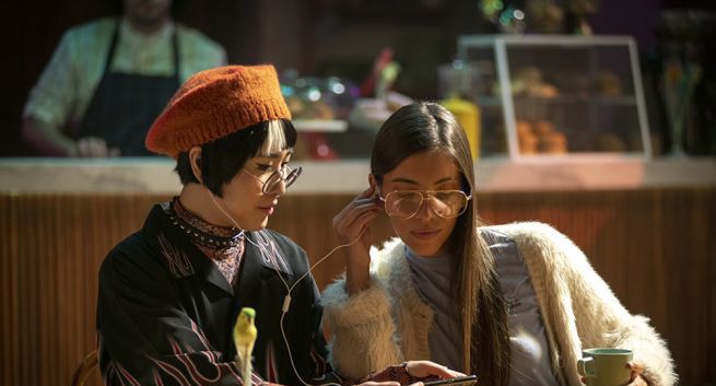 Netflix wprowadza dźwięk przestrzenny. Na razie w „Stranger Things”, „Wiedźminie” i „Czerwonej nocie”