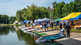 Pozytywny test na alkohol i złoto dla Polaków. Motorowodne MŚ na Jeziorze Miejskim w Chodzieży za nami